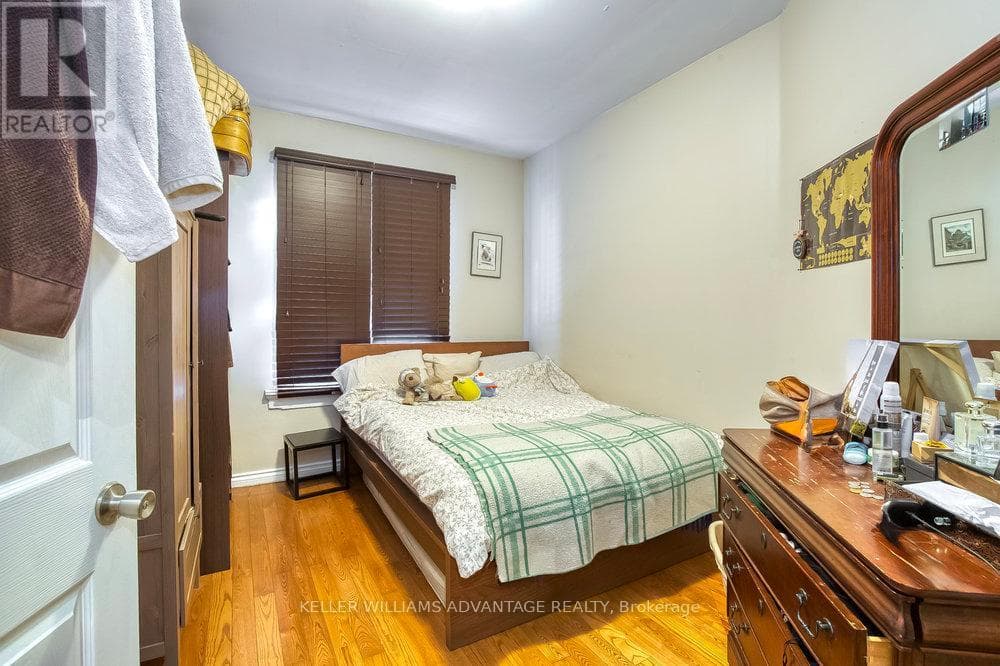 218 BROADVIEW AVENUE photo 5