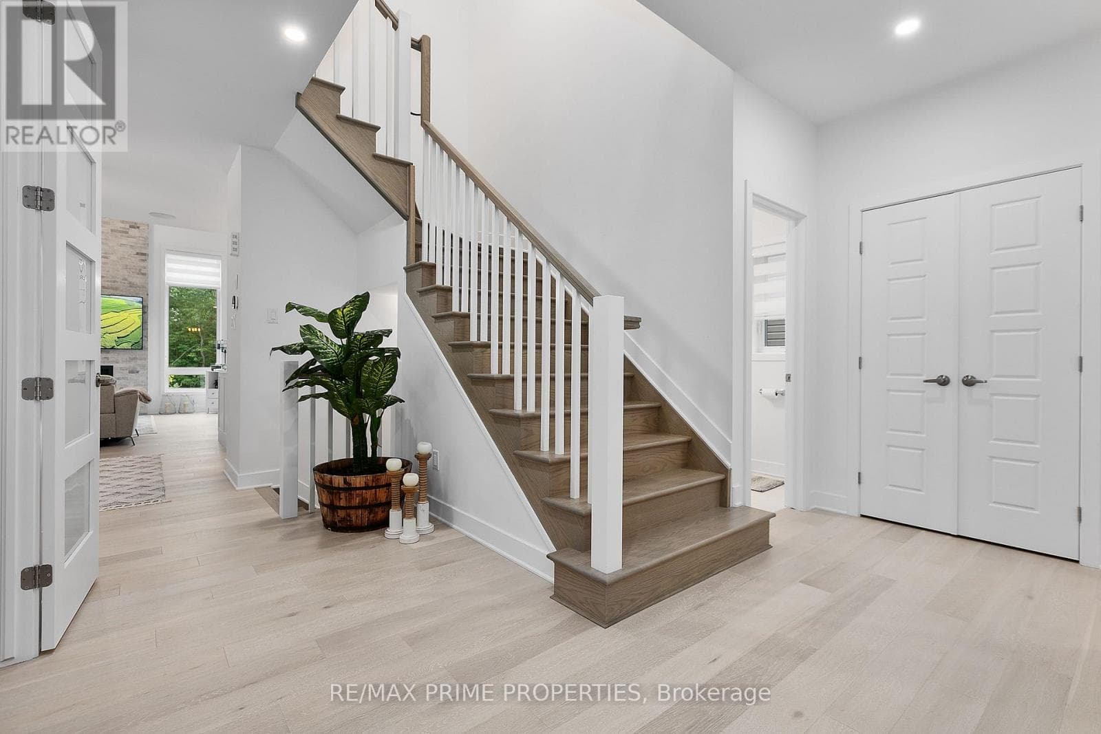 194 BRISTOL CRESCENT photo 5