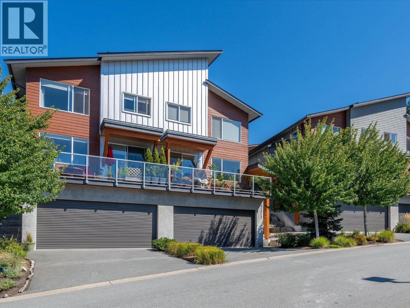 3 bed 3 bath single family at 41314 HORIZON DRIVE — $1,380,000