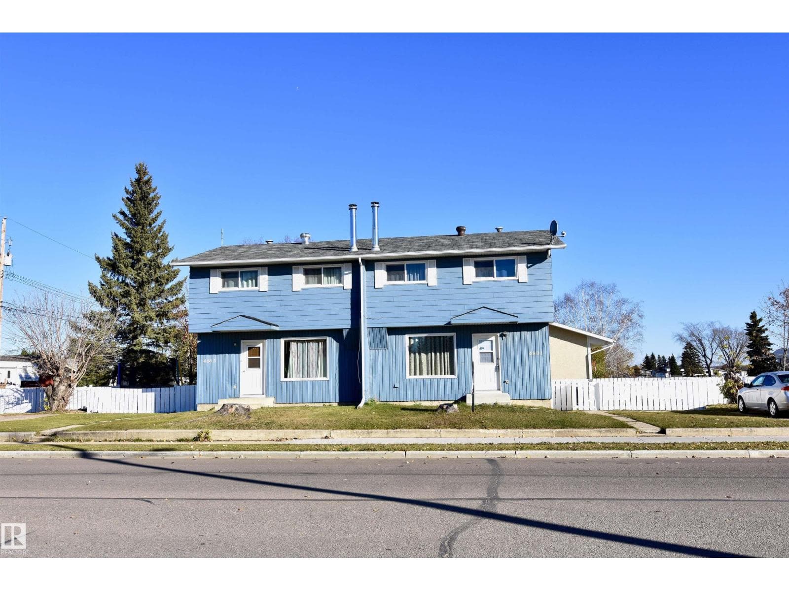 5 bed 4 bath single family at 4801/4803 44 ST — $274,900