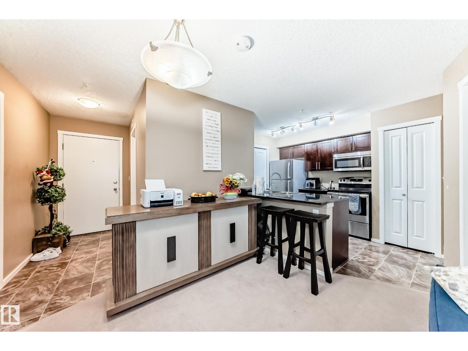 #116 5810 MULLEN PL NW photo 3