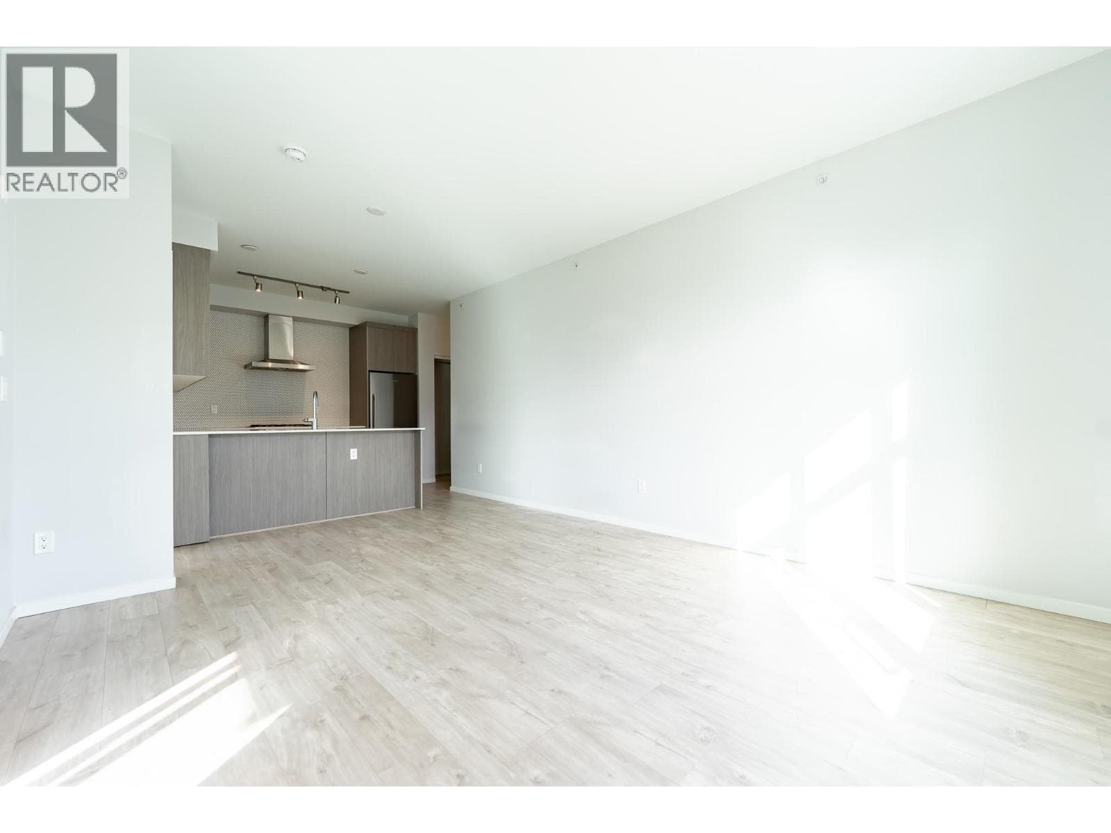 PH27 6283 KINGSWAY photo 4