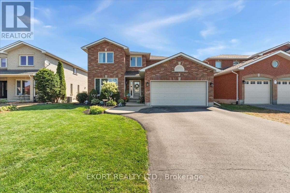 4 bed 4 bath single family at 9 HURON LANE — $669,900