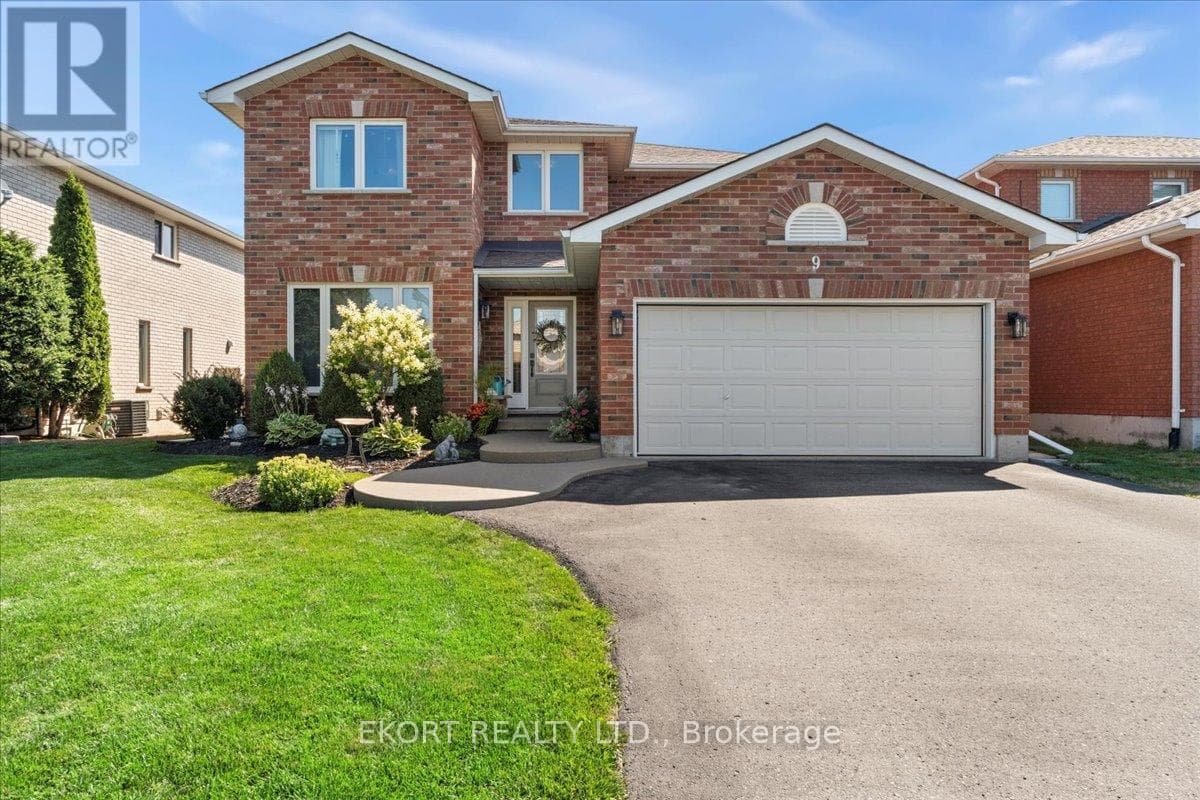 9 HURON LANE photo 2