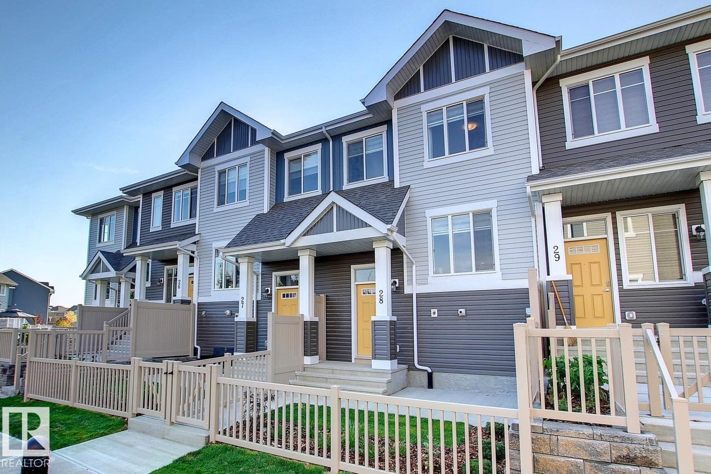 #28 2905 141 ST SW