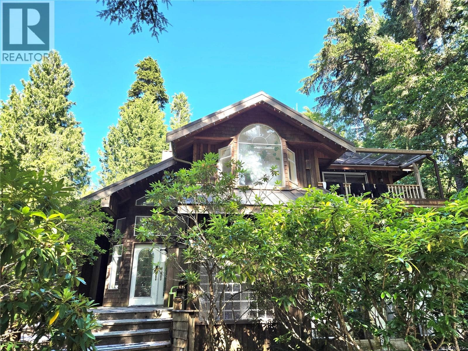1294 Lynn Rd photo 2