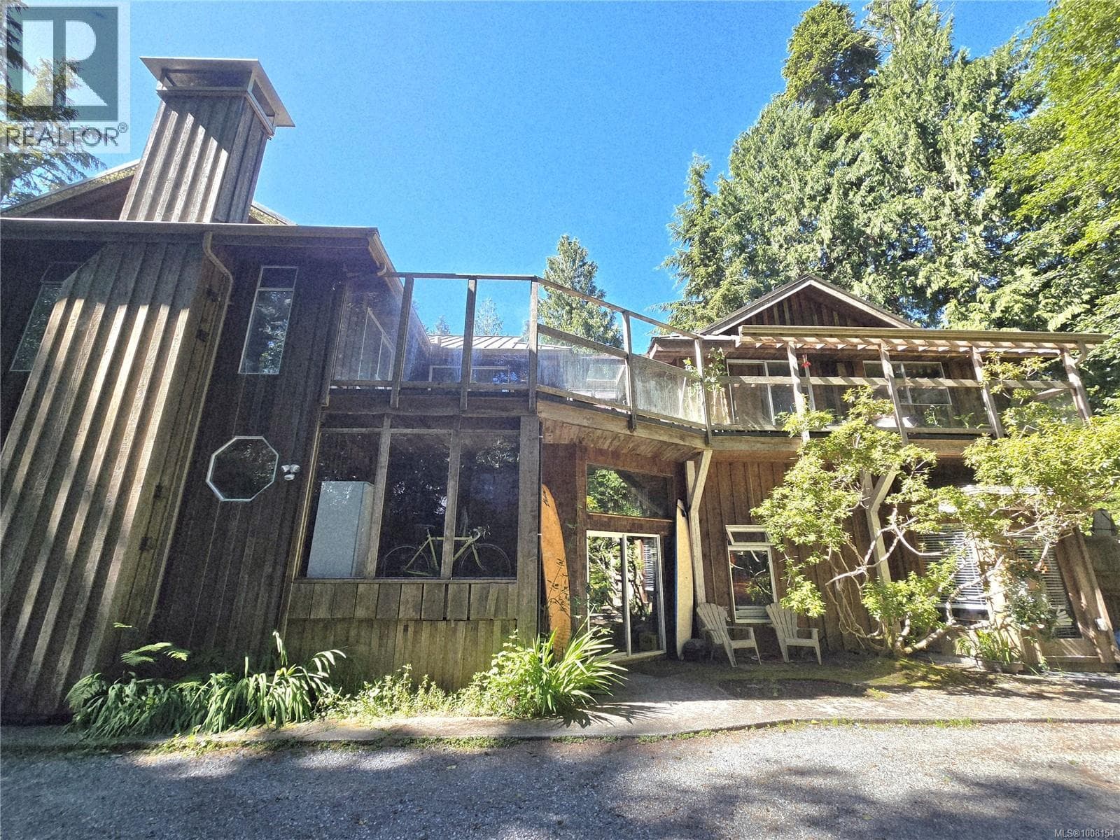 9 bed 5 bath single family at 1294 Lynn Rd — $2,499,000