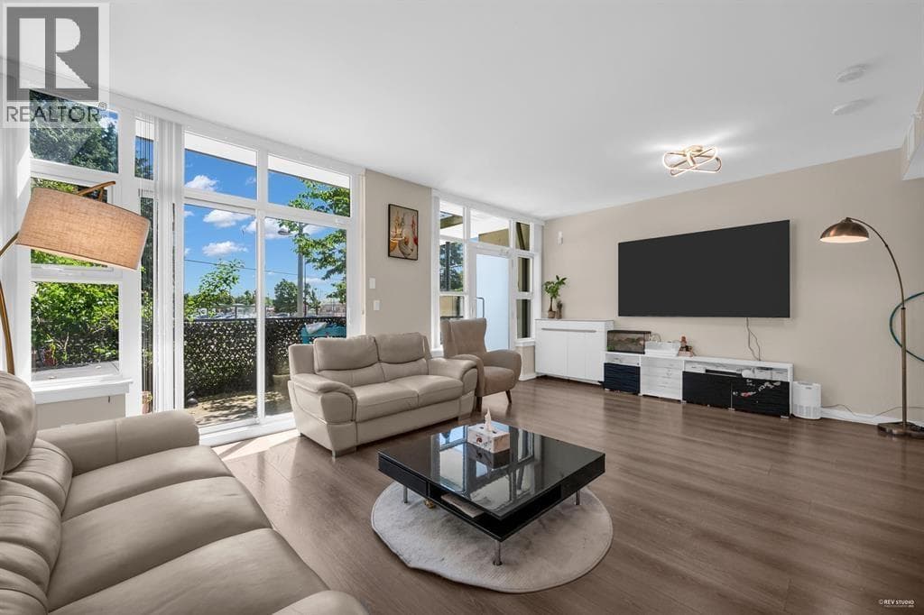 TH16 8677 CAPSTAN WAY photo 4