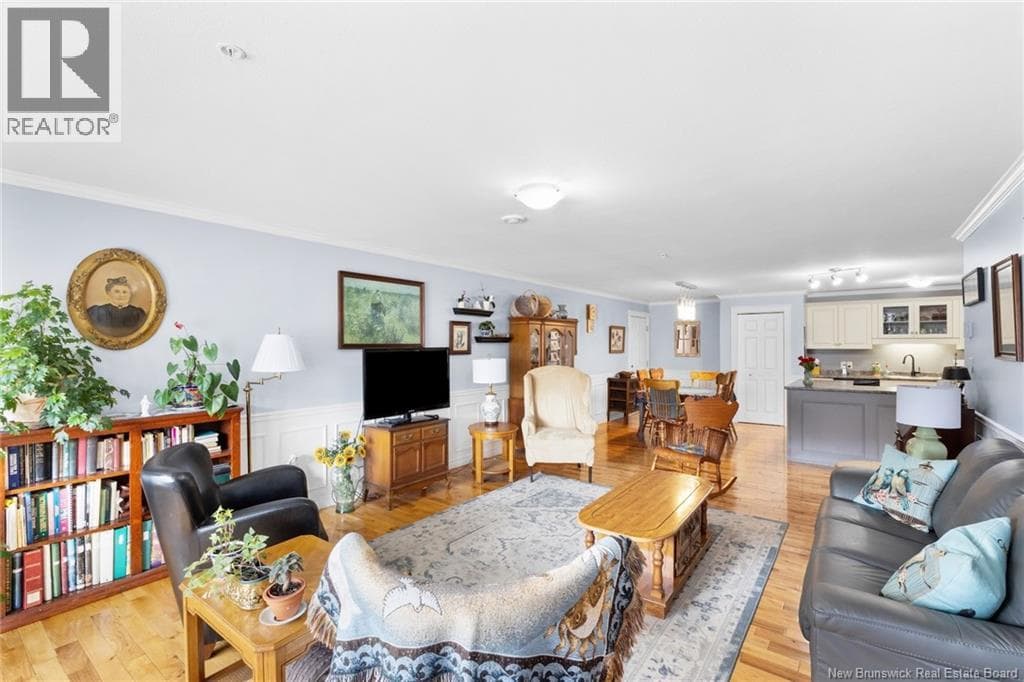 35 Lian Street Unit# 3 photo 5