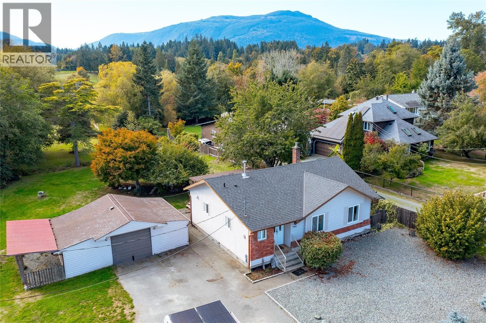 9384 Chemainus Rd photo 2