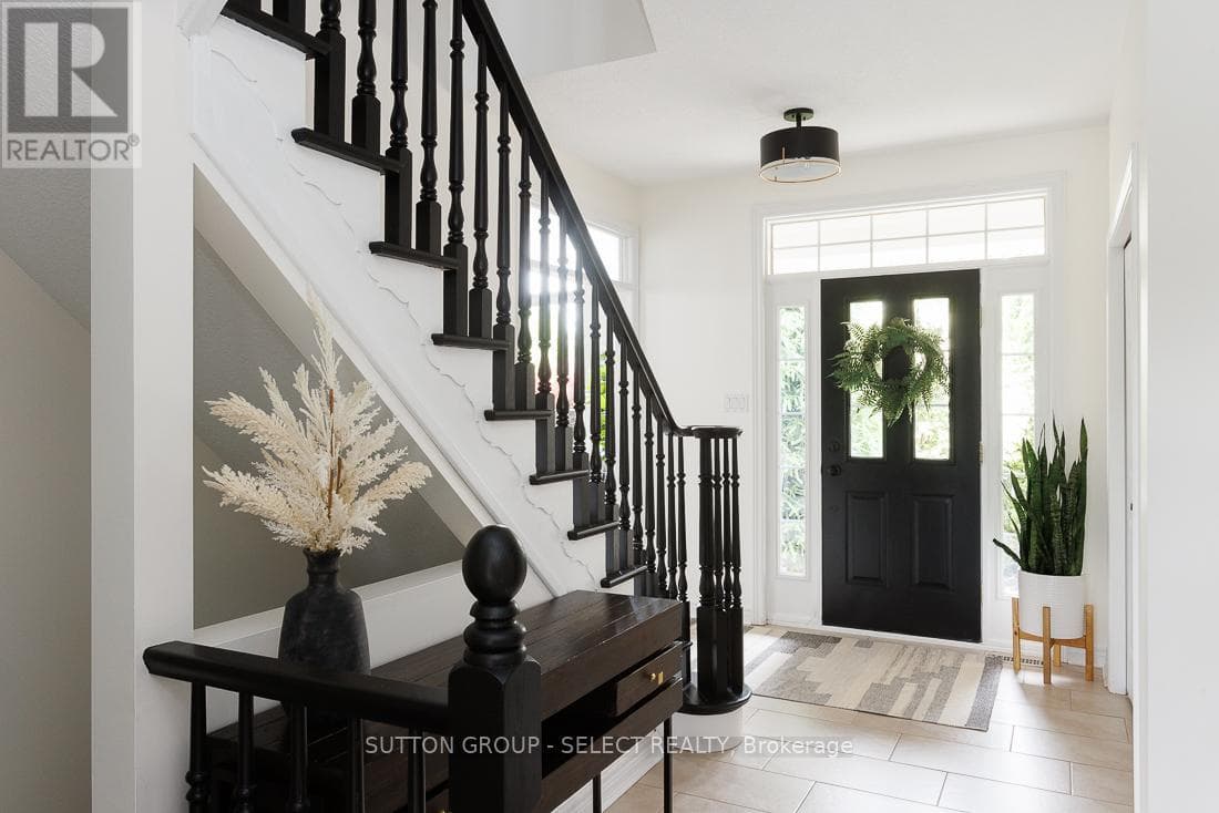 382 PLANE TREE DRIVE photo 5