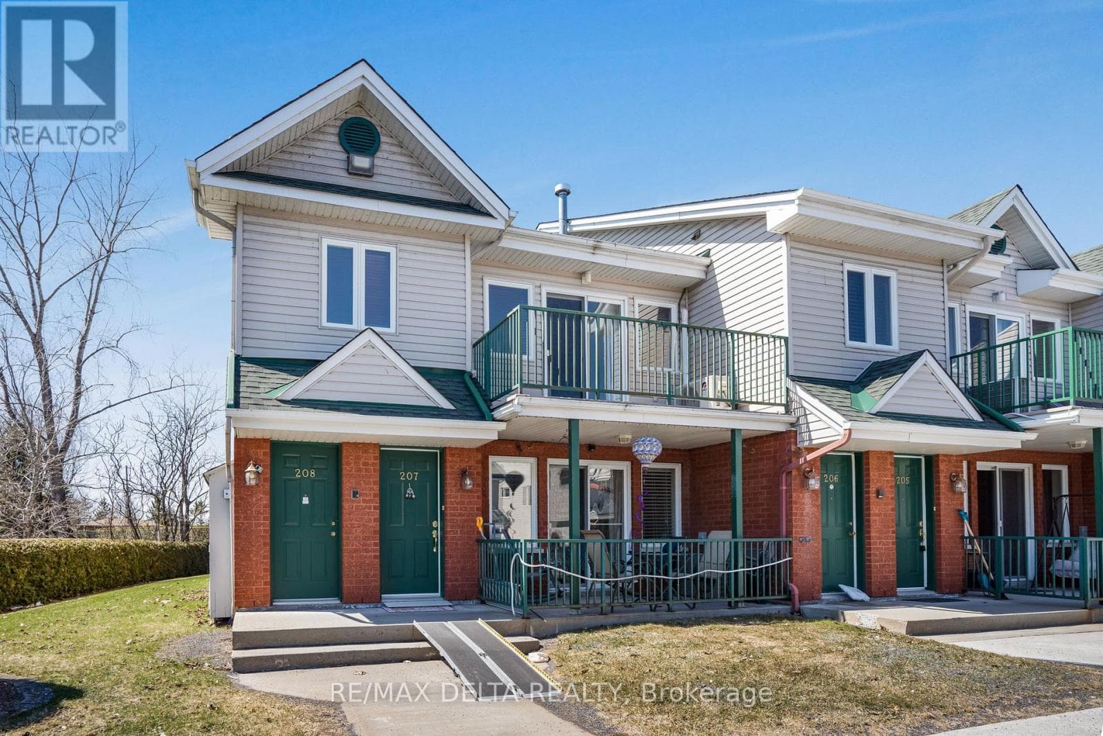 2 bed 1 bath single family at 208 - 2927 LAURIER STREET — $329,900