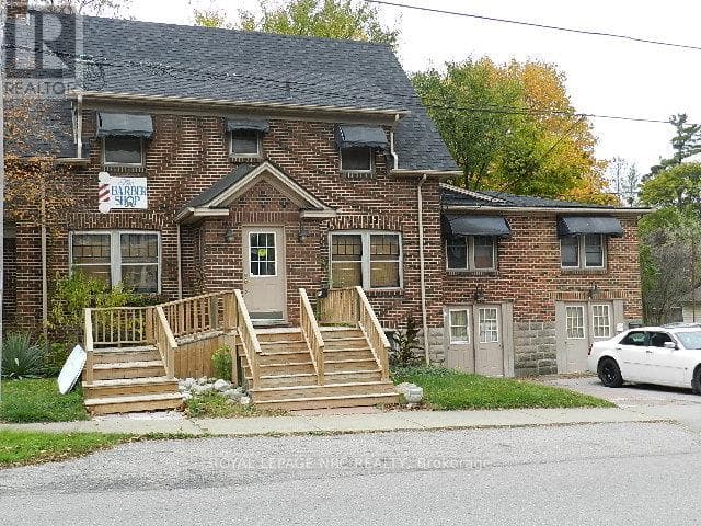 UNIT # 3 - 6981 LUNDY'S LANE W photo 2