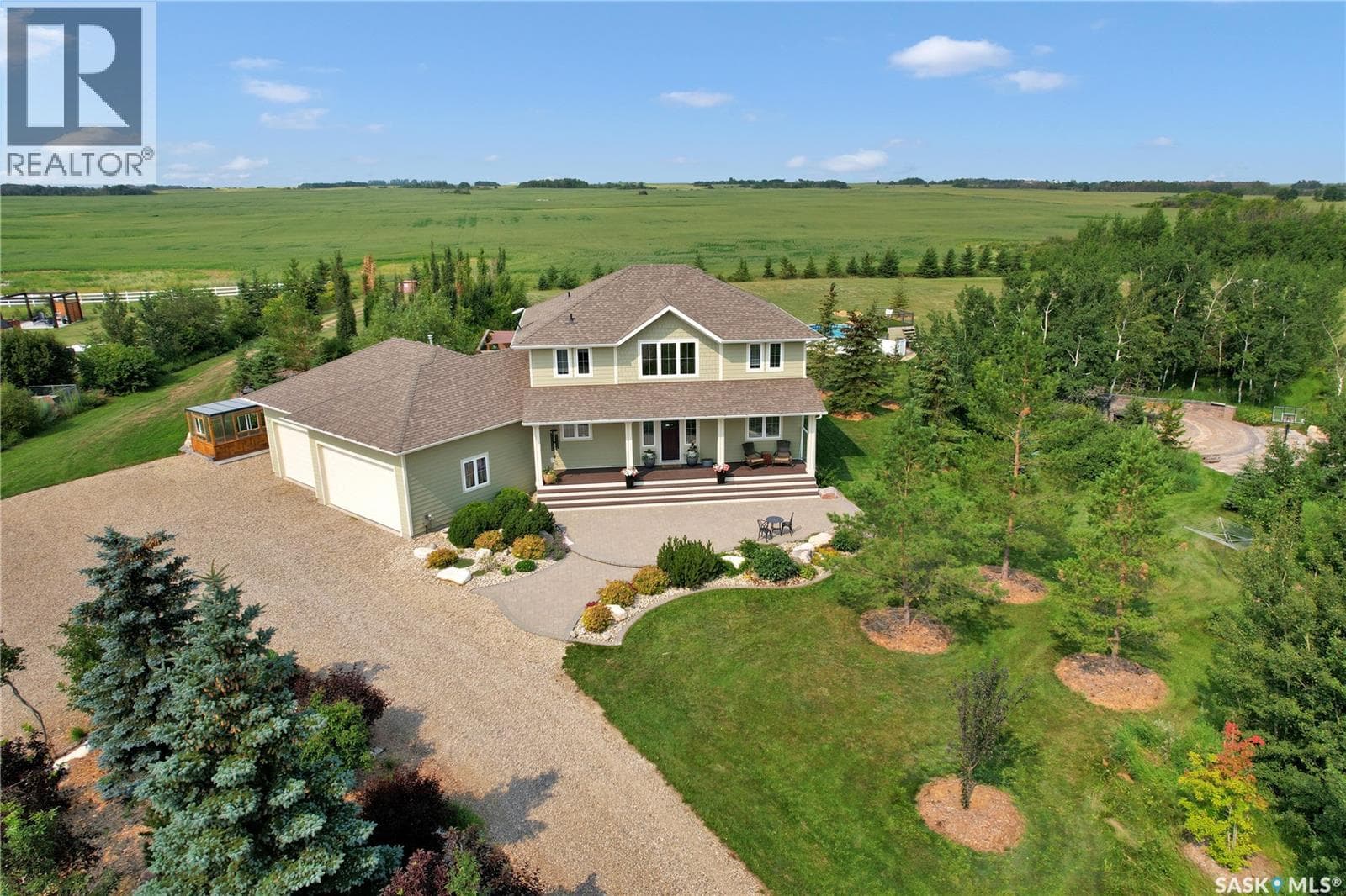 110 Jasmine DRIVE photo 3