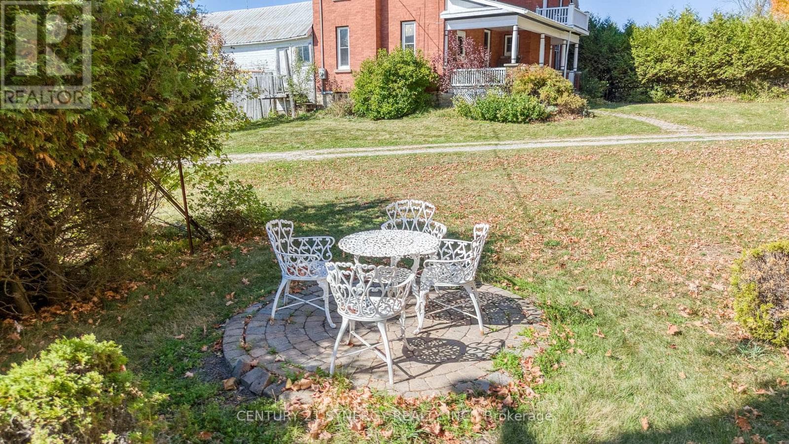 713 RUTHERFORD SIDE ROAD photo 5