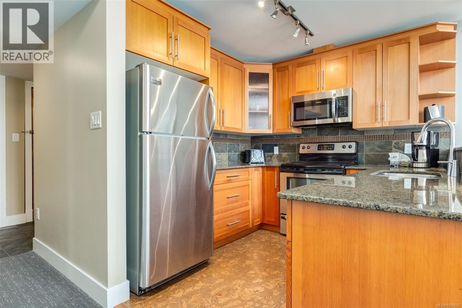 908 181 Beachside Dr photo 4