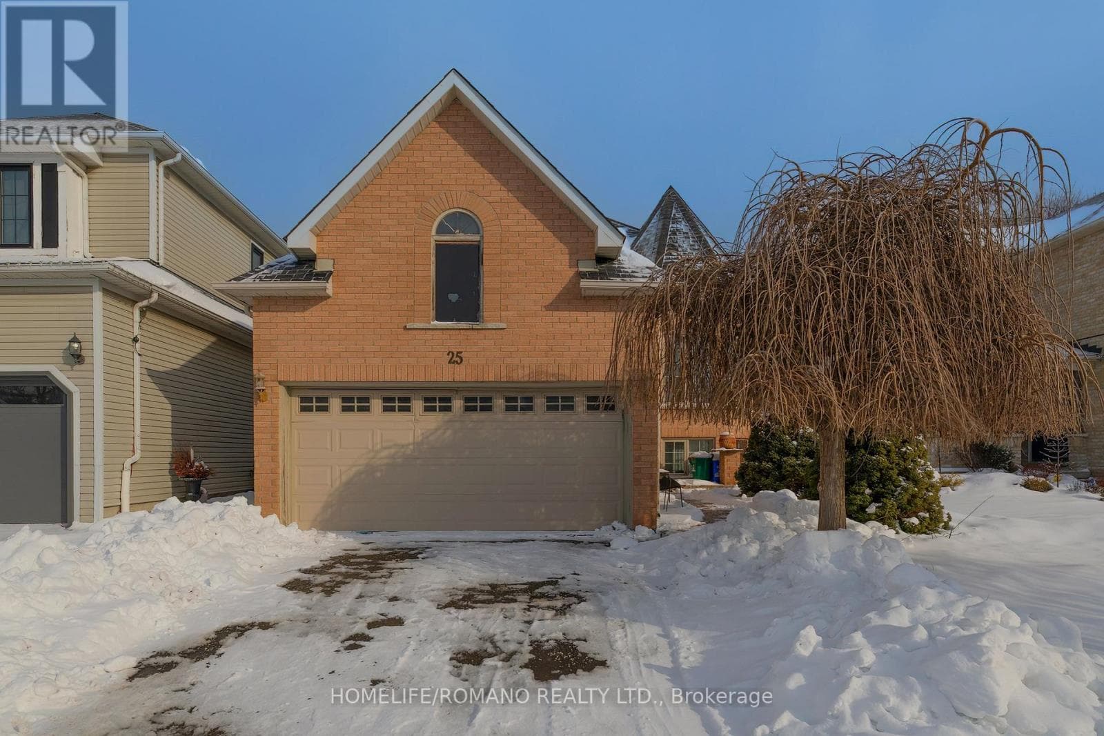 4 bed 2 bath single family at 25 BEDELL CRESCENT — $859,000