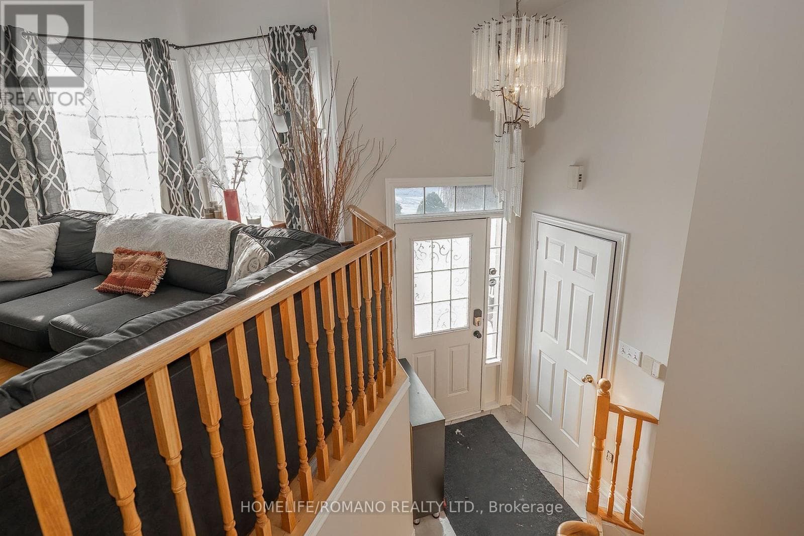25 BEDELL CRESCENT photo 4