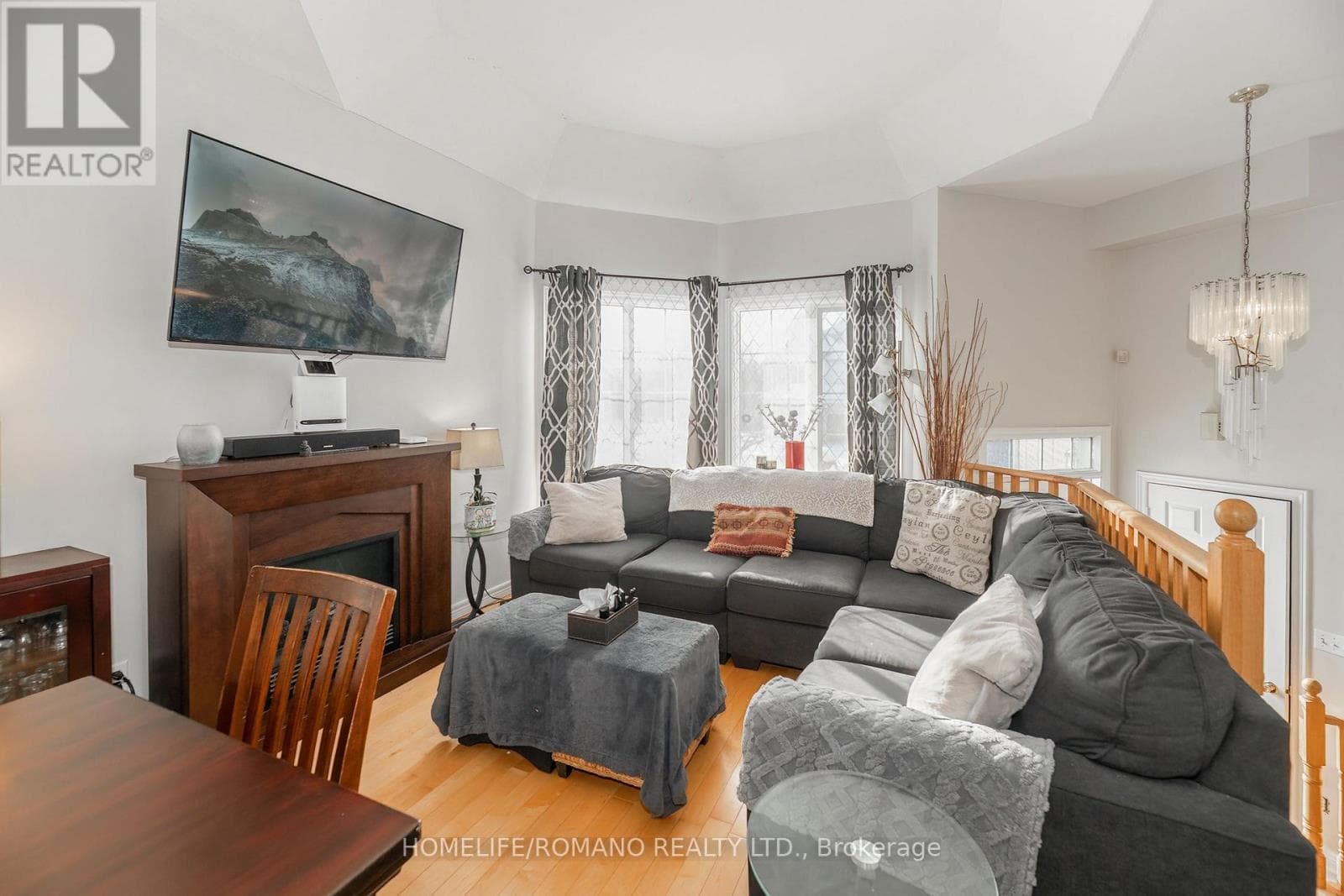 25 BEDELL CRESCENT photo 5