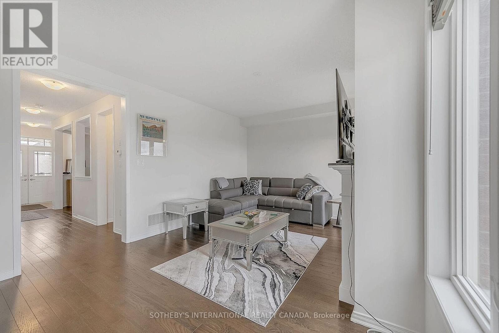 238 DOLMAN STREET photo 12