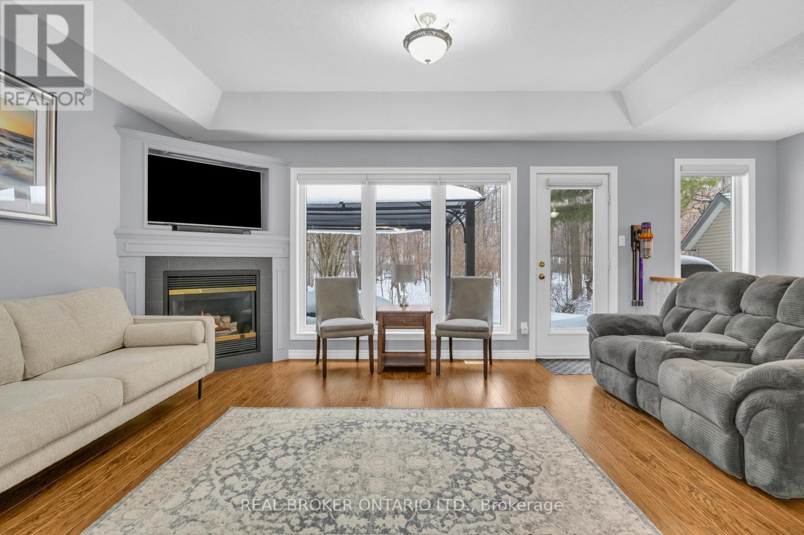13 BURLWOOD DRIVE photo 6