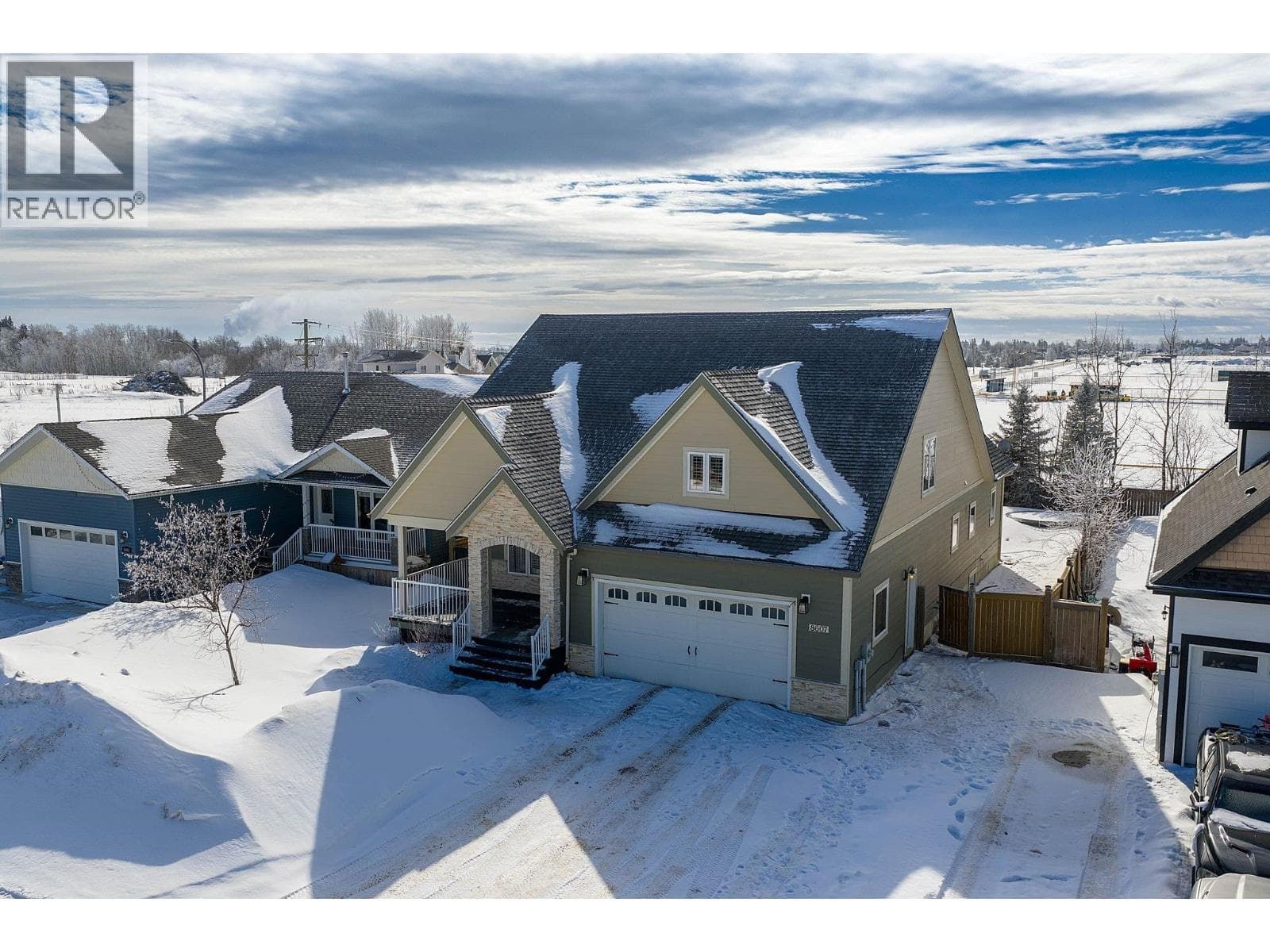 8607 109 AVENUE photo 2