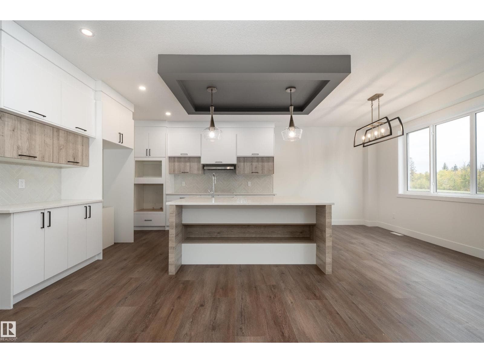 43 MAPLE CR — photo 2