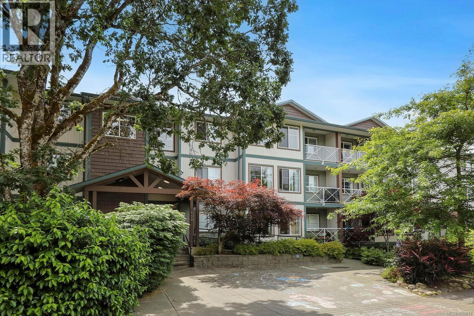 2 bed 2 bath single family at 106 129 Back Rd — $409,950