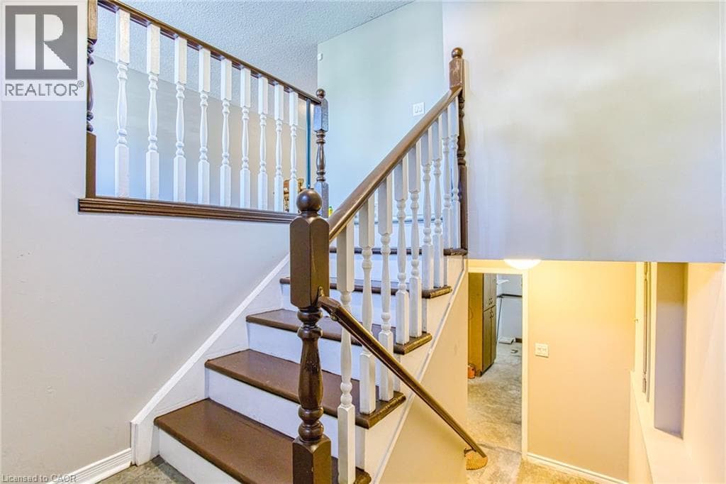 6548 LAGUNA Court photo 4