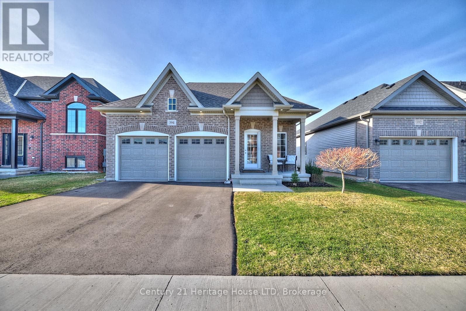 2 bed 2 bath single family at 394 HUMMEL CRESCENT — $650,000
