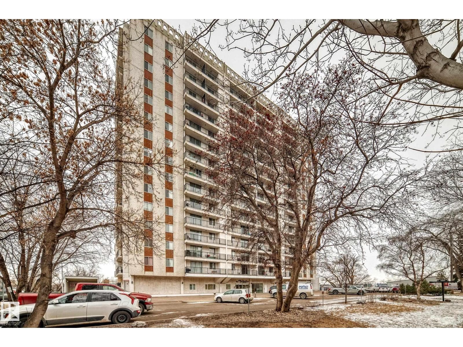 2 bed 2 bath single family at #1404 11307 99 AV NW — $199,500