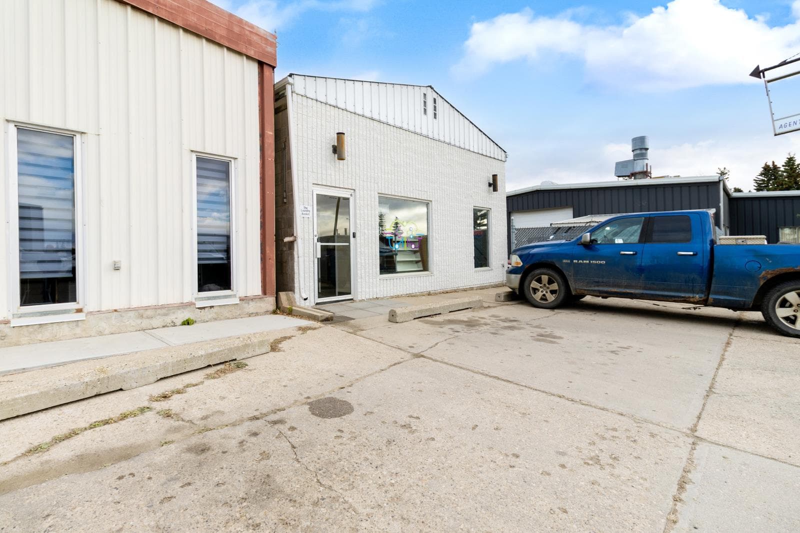 4912-52 ave