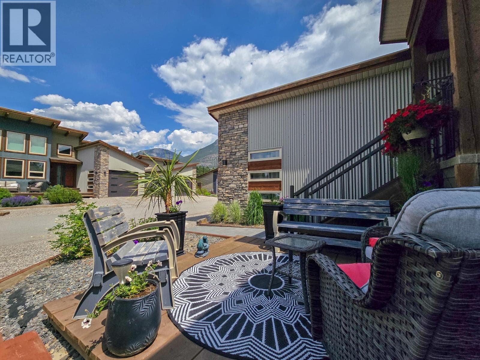 4926 Timber Ridge Road Unit# 8 photo 2