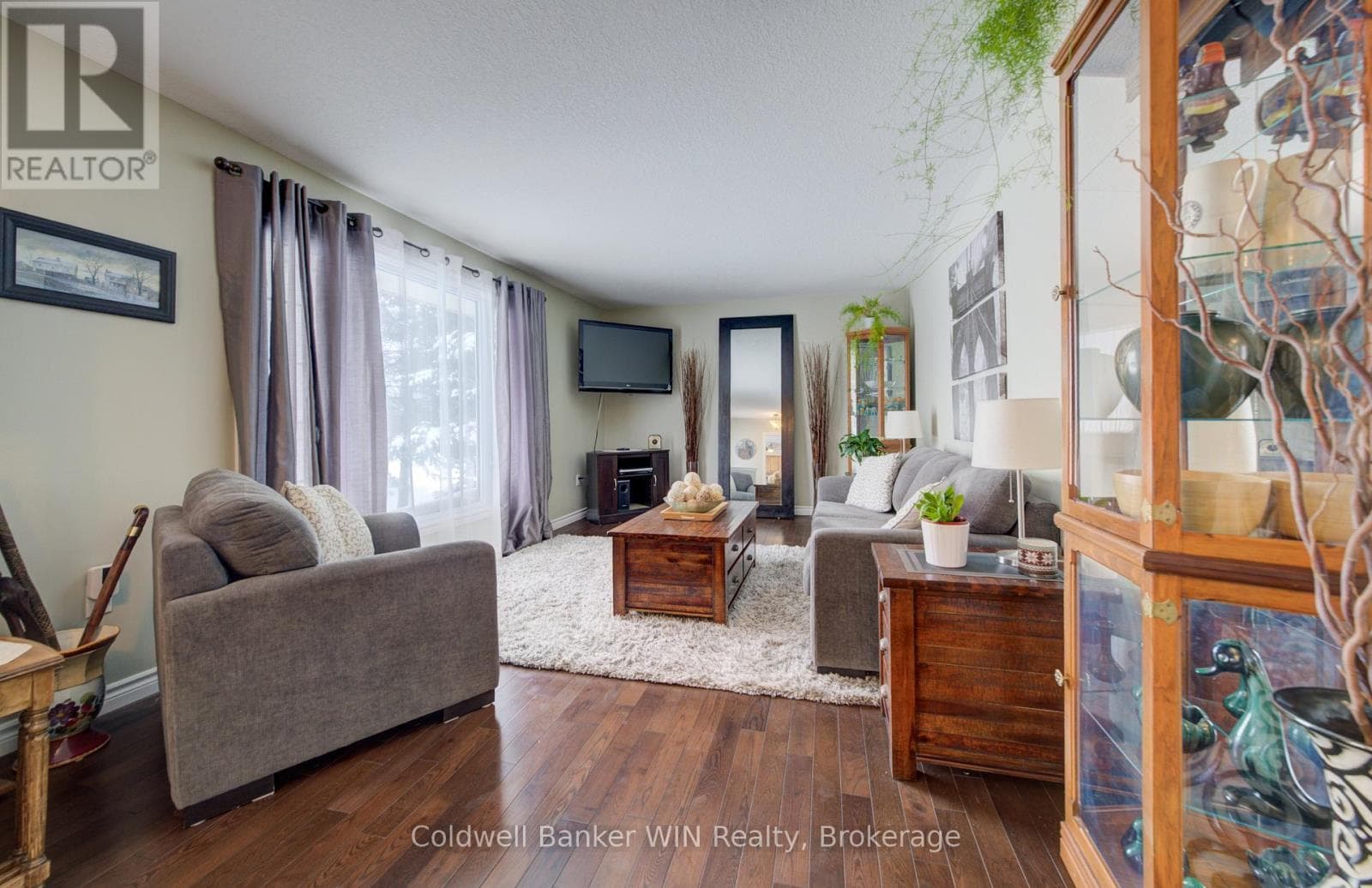29 JOHN STREET W photo 5