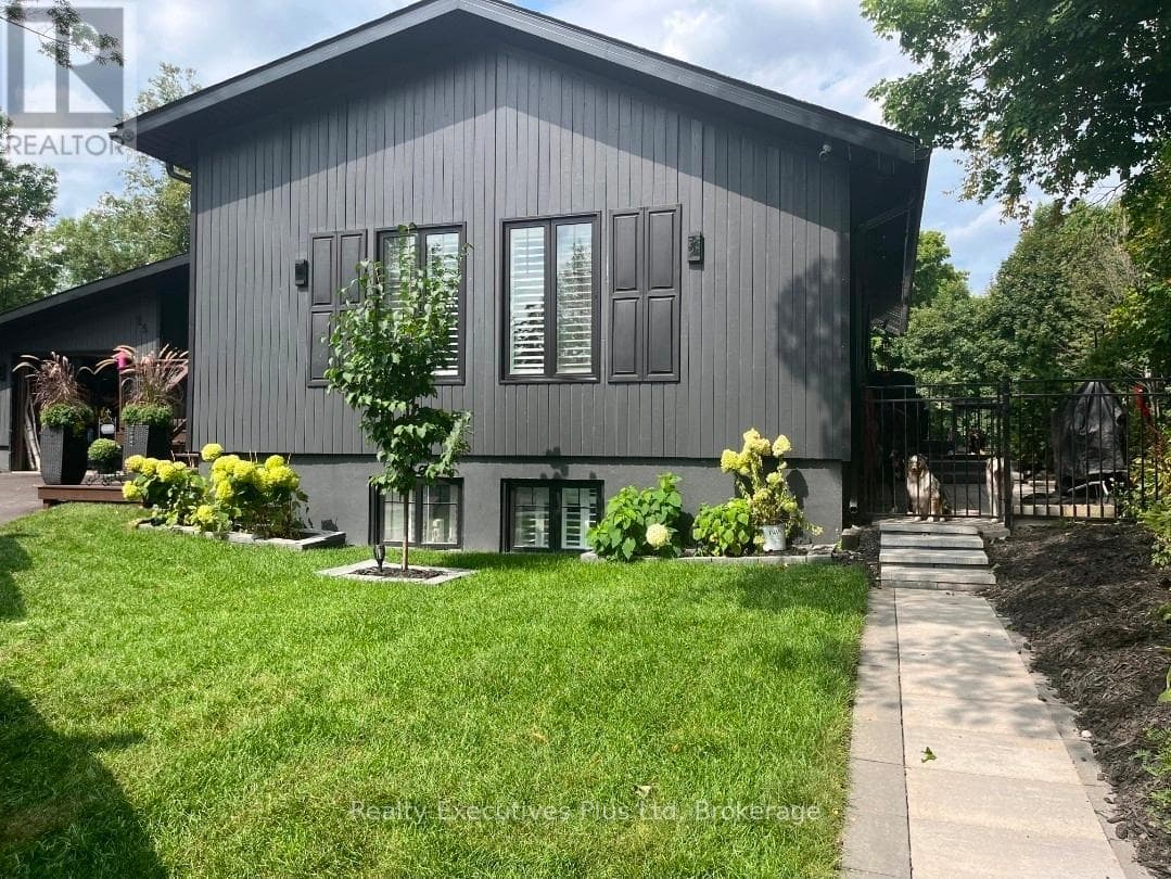 24 BIRCH GROVE DRIVE photo 3