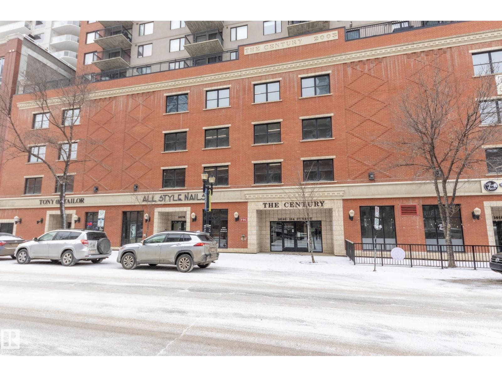 2 bed 1 bath single family at #1007 10180 104 Street NW — $249,900