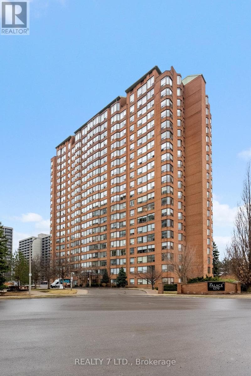 412 - 1270 MAPLE CROSSING BOULEVARD photo 2