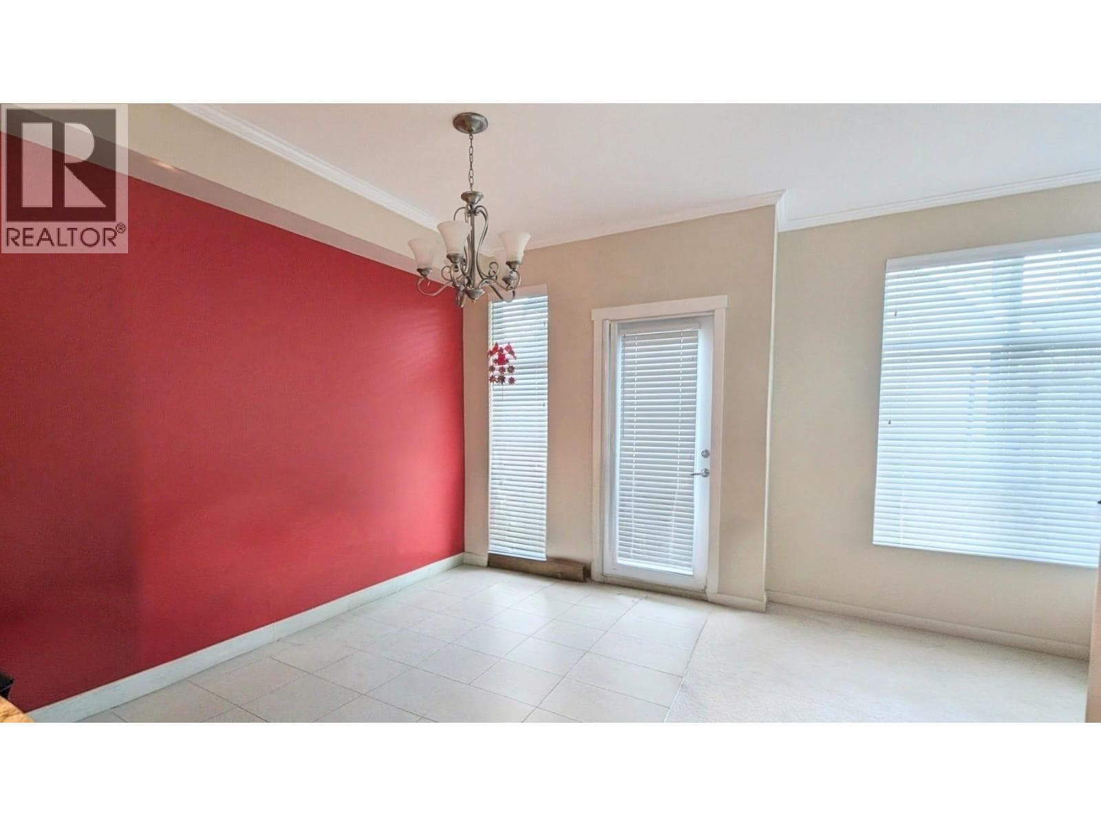22 7288 HEATHER STREET photo 5