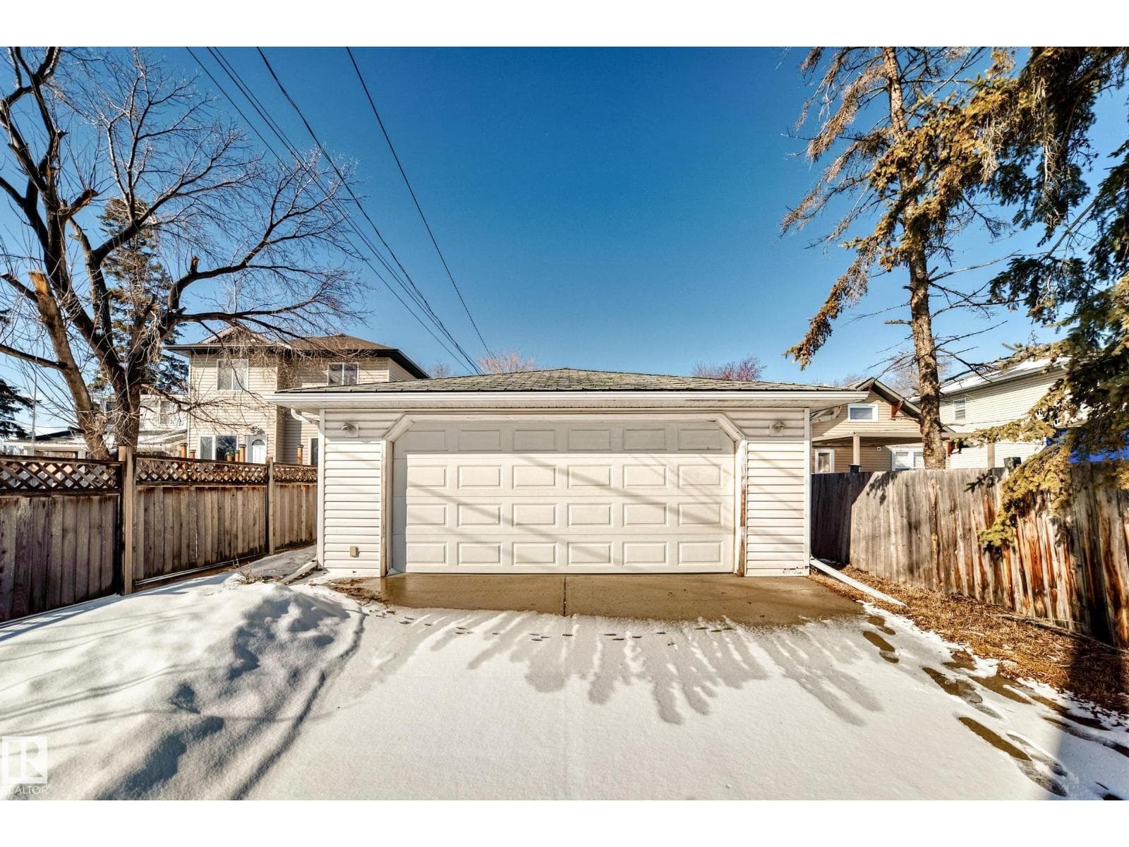 11913 80 ST NW photo 4