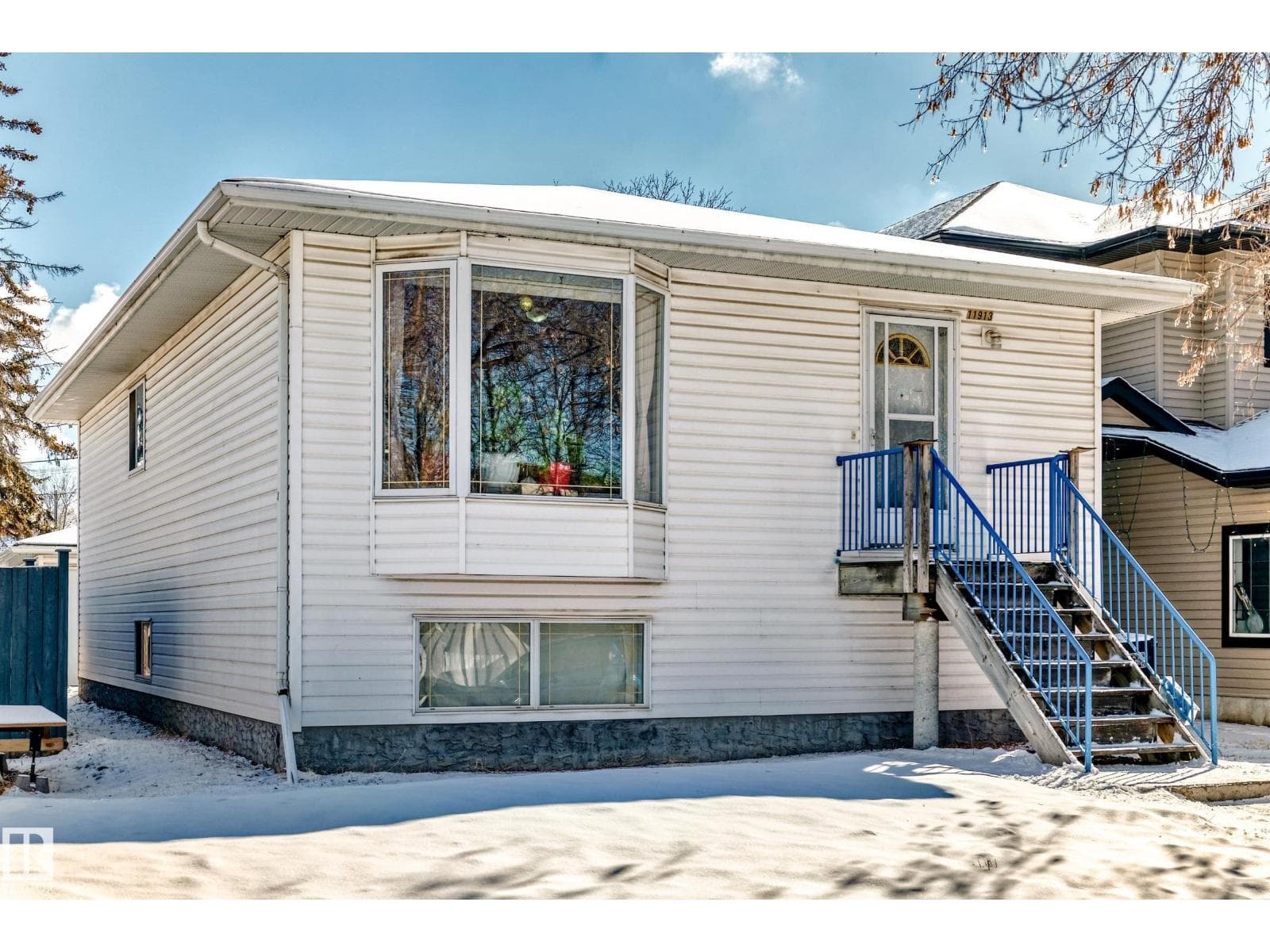 3 bed 2 bath single family at 11913 80 ST NW — $365,000
