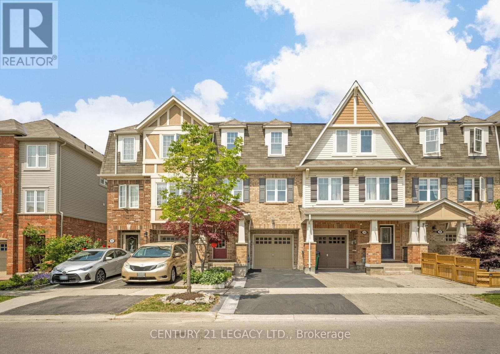 4 bed 5 bath single family at 40 DONOMORE DRIVE — $799,813