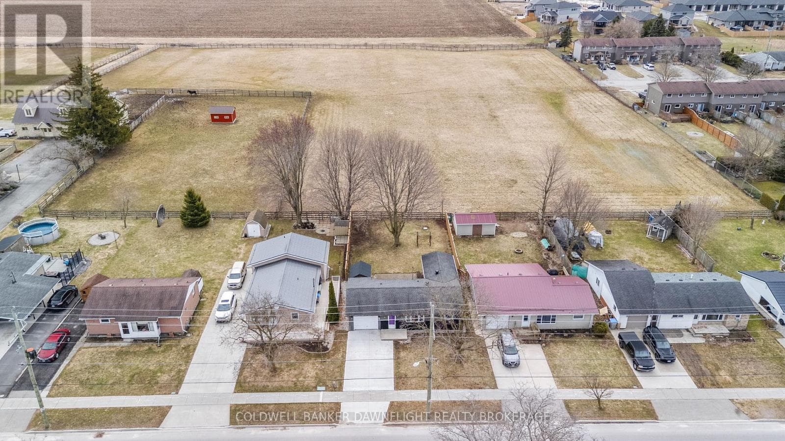 161 HURON STREET E photo 3