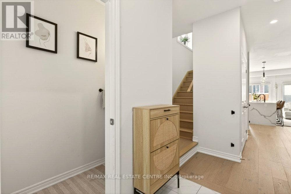 74 BOBOLINK ROAD photo 5