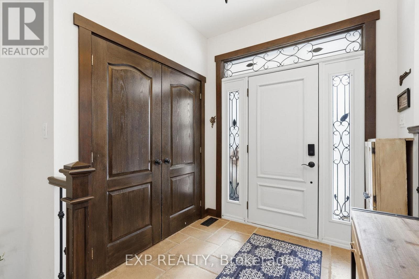1105 VINETTE ROAD photo 4