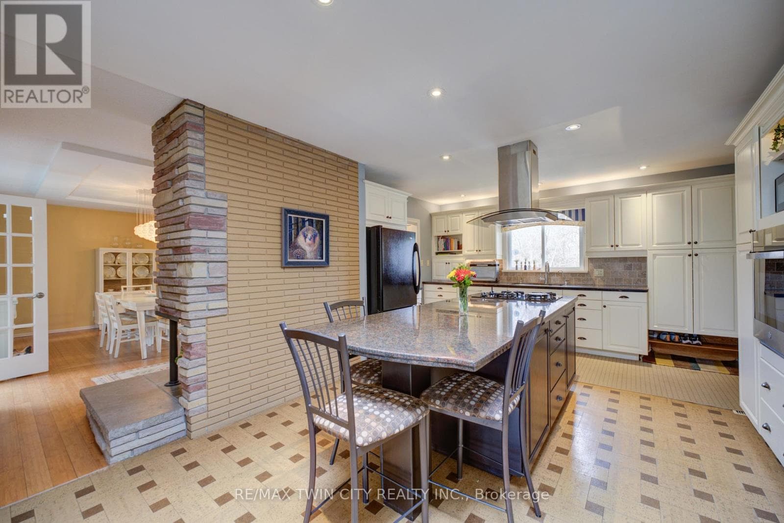9 SUMMERHAYES CRESCENT photo 5