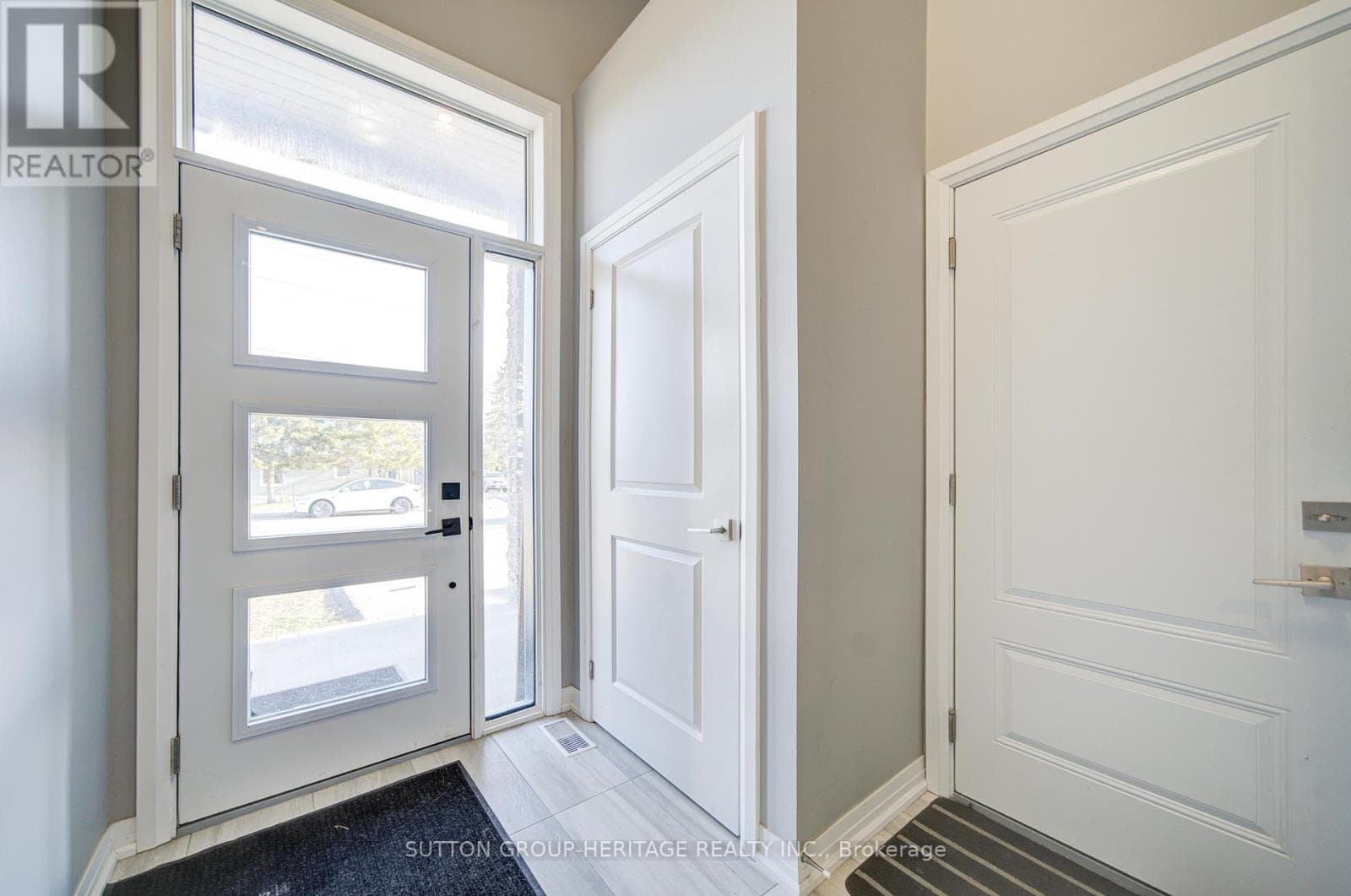42 MCFARLAND DRIVE photo 3