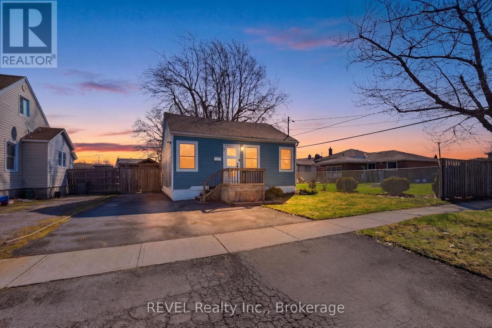 2 bed 1 bath single family at 77 ELLEN STREET — $425,000