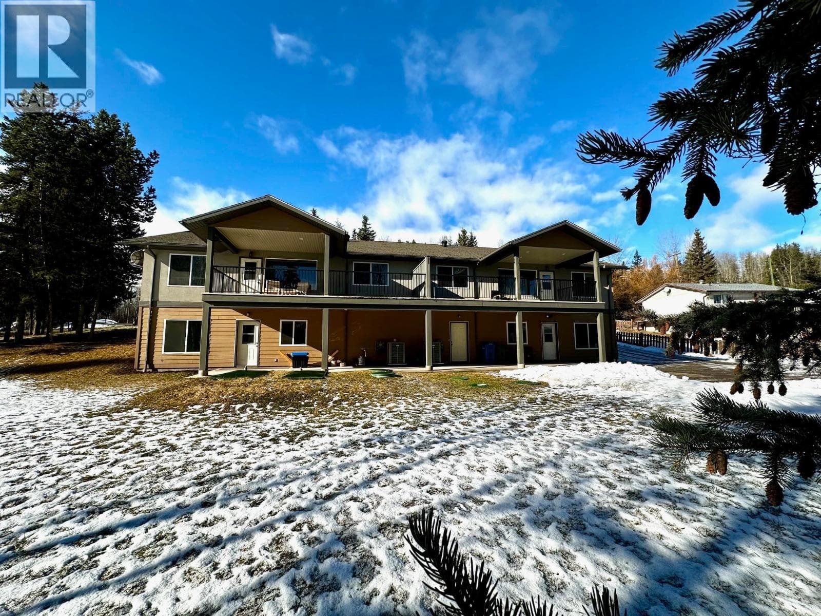 A-B 3640 VICTORIA DRIVE photo 4