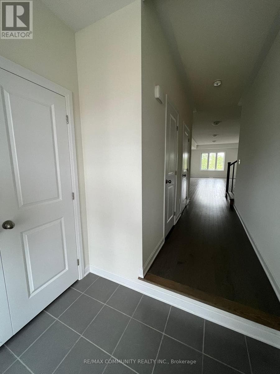 110 OAKMONT DRIVE photo 5
