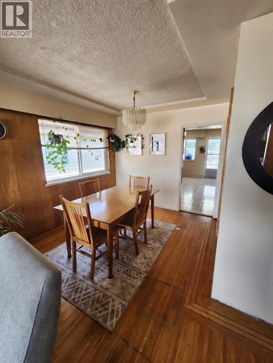 3312 QUEENS AVENUE photo 4